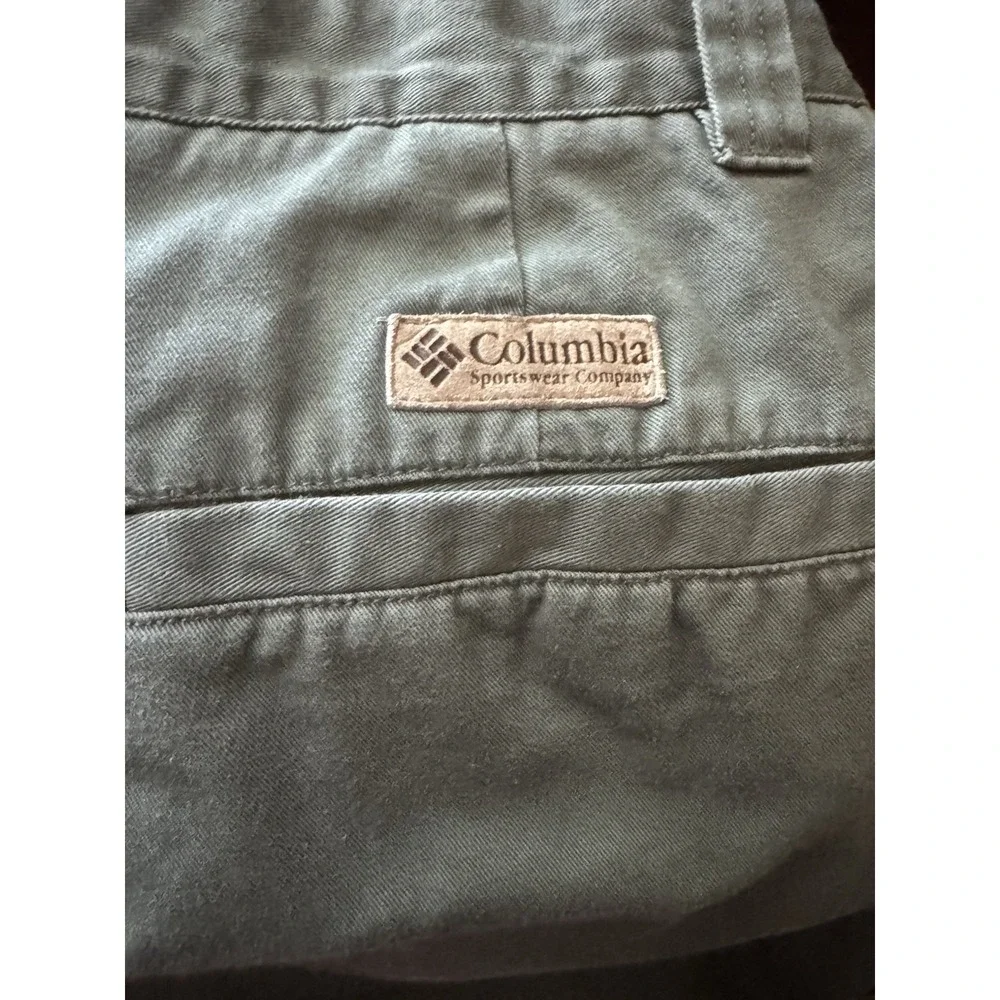 Vintage 90s Columbia Sportswear Mens Pleated Cotton Shorts Green Utility W33
